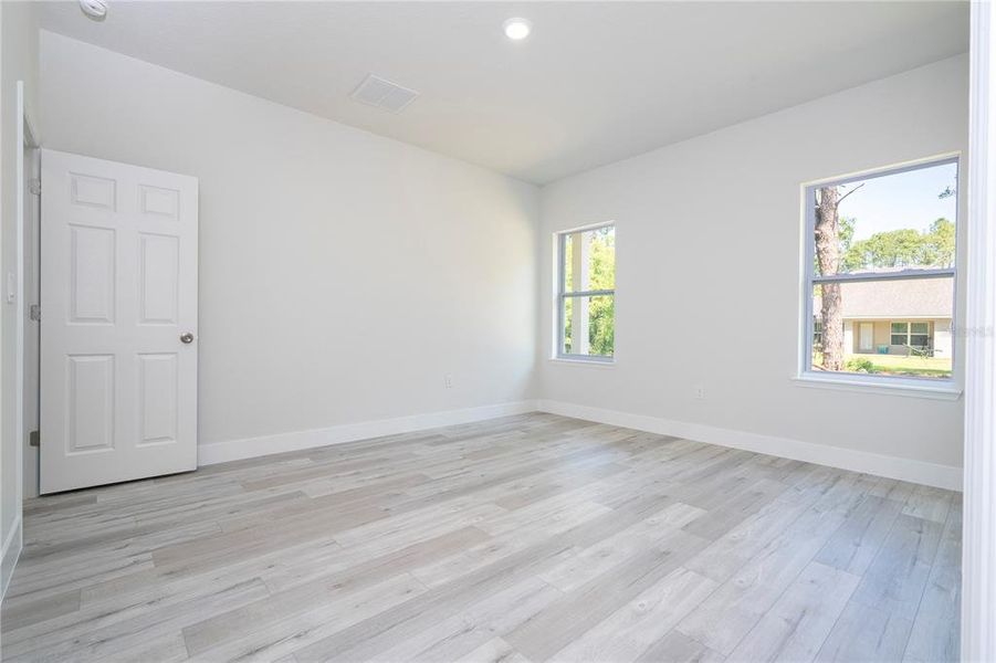Spacious, unfurnished interior of a new home in , Citrus Springs (Image 30). Spacious, unfurnished interior of a new home in , Citrus Springs (Image 30).