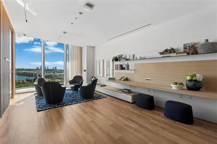 Image 55 of a home in .