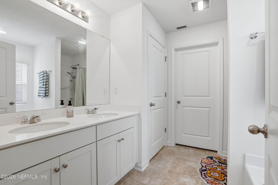 Furnished interior view inside a new home in , Jacksonville (Image 26).