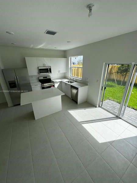 Image 19 of a home in .