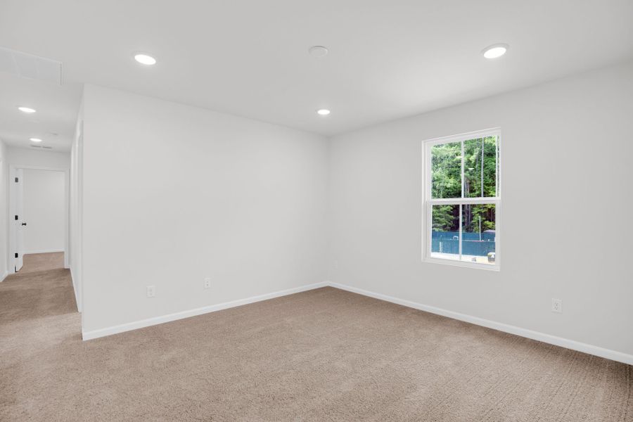 Spacious, unfurnished interior of a new home in Carriage Estates, Lexington (Image 38).