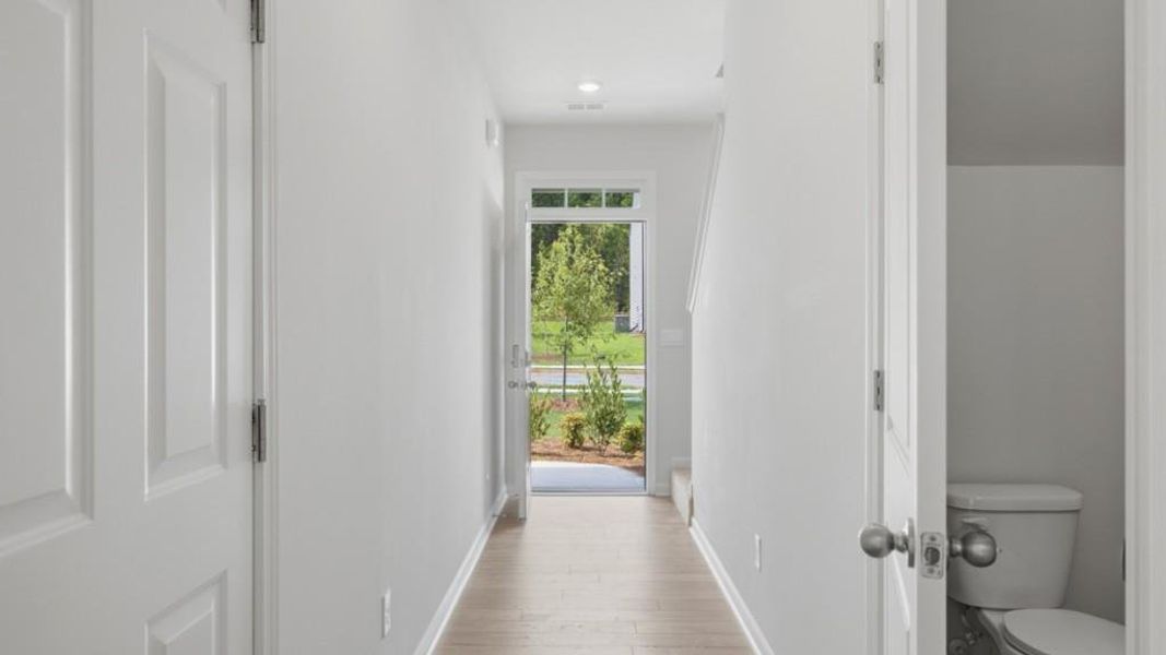 Spacious, unfurnished interior of a new home in Oaks at Cedar Grove, Fairburn (Image 13).