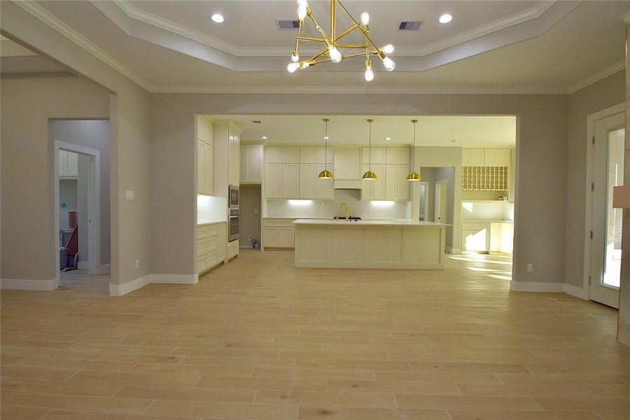 Spacious, unfurnished interior of a new home in , Huntsville (Image 29).