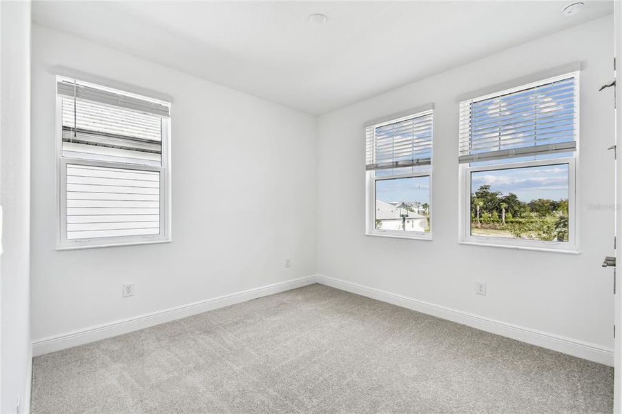 Spacious, unfurnished interior of a new home in Hawkstone, Sarasota (Image 43).