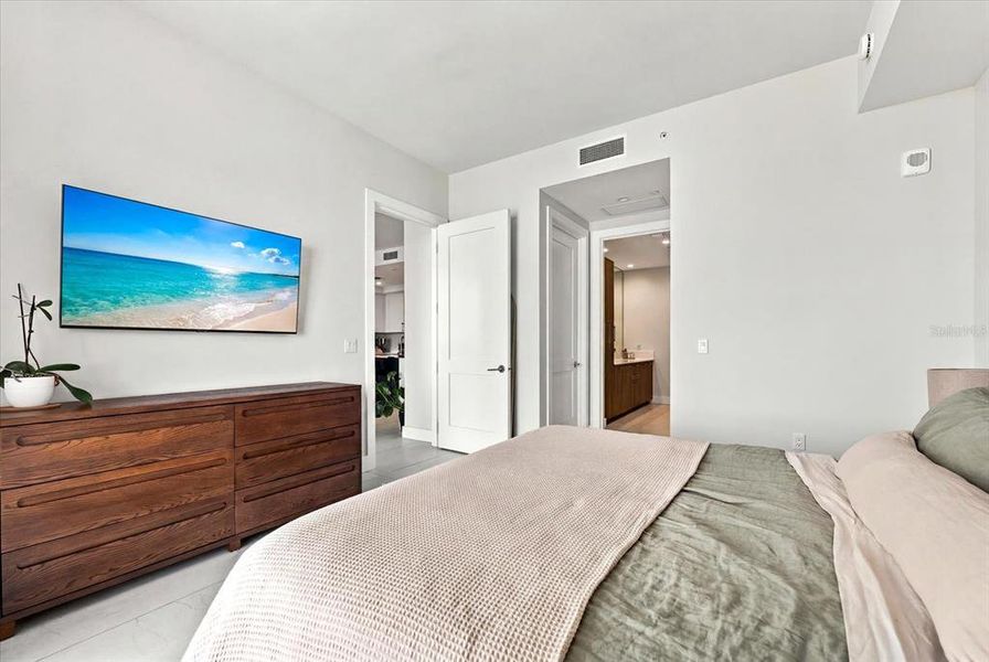 Furnished interior view inside a new home in , St. Petersburg (Image 54).