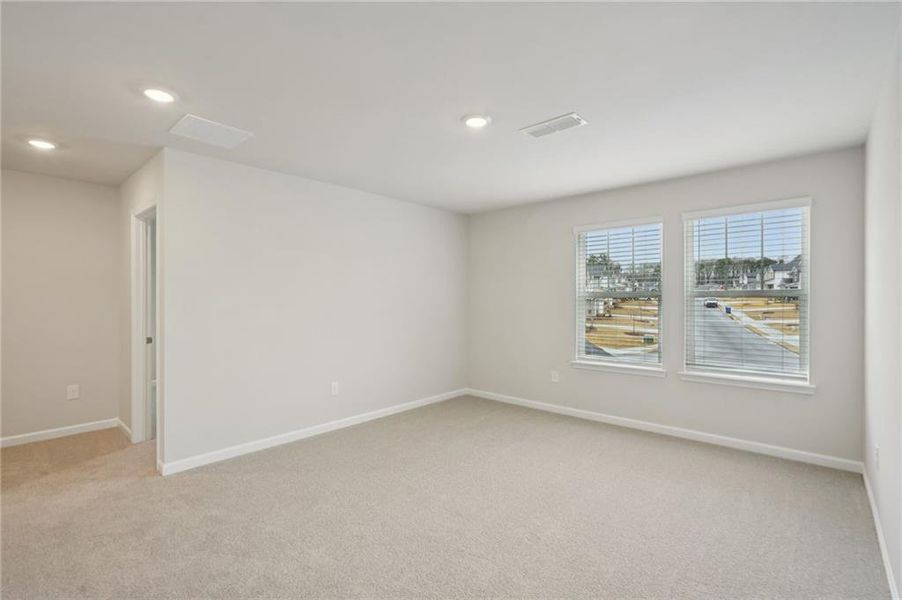 Spacious, unfurnished interior of a new home in Parkside at Grayson, Grayson (Image 28).