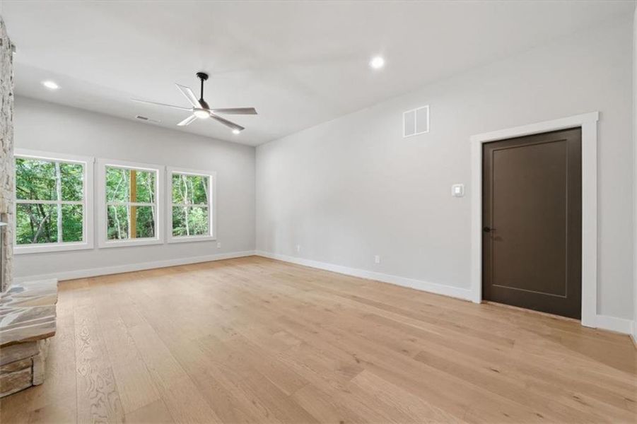 Spacious, unfurnished interior of a new home in , Ellijay (Image 38). Spacious, unfurnished interior of a new home in , Ellijay (Image 38).
