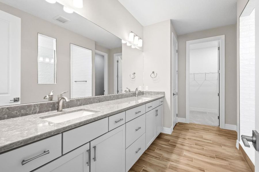 12313FrontlineLane(37)