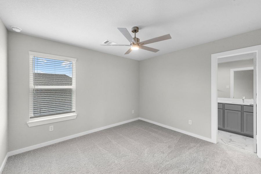 Spacious, unfurnished interior of a new home in Beacon Hill, Waller (Image 21).