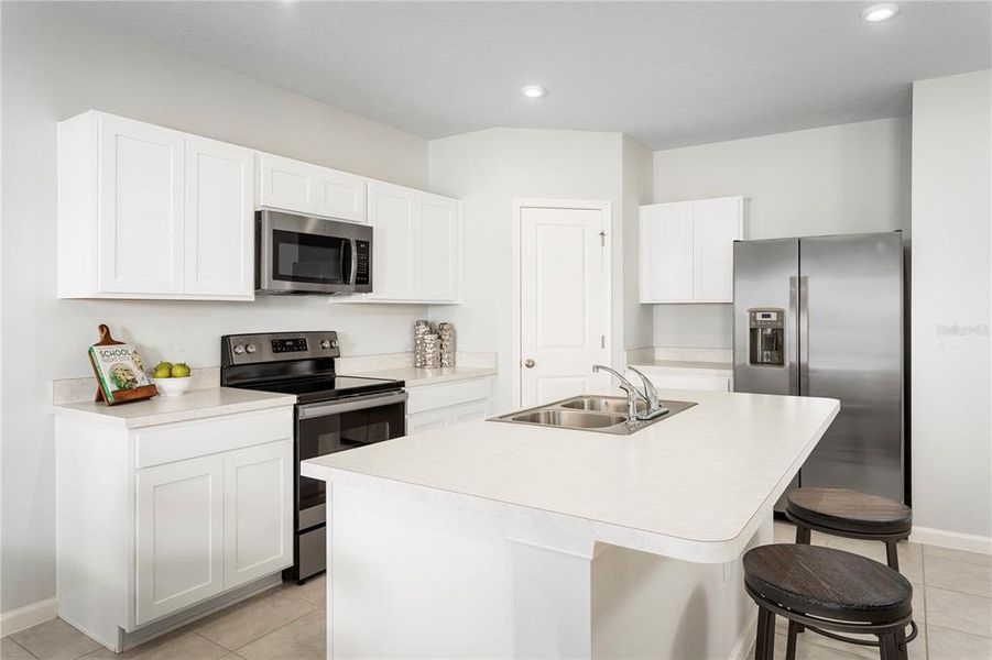 Furnished interior view inside a new home in Hillwood Preserve, Bradenton (Image 14).