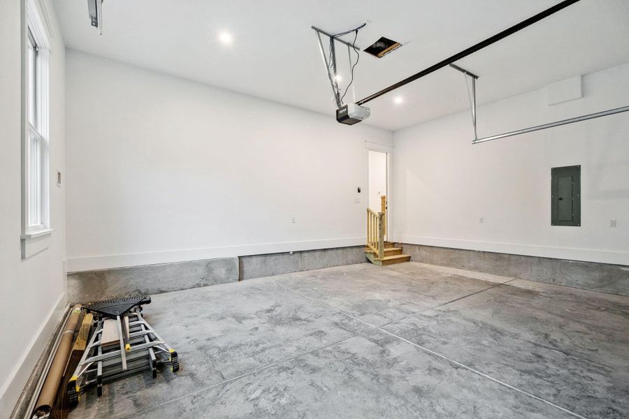 Spacious, unfurnished interior of a new home in , Mount Pleasant (Image 60).