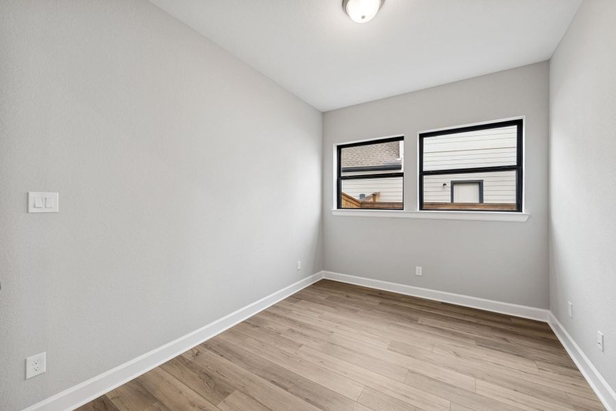 Spacious, unfurnished interior of a new home in Kresston, Magnolia (Image 23).