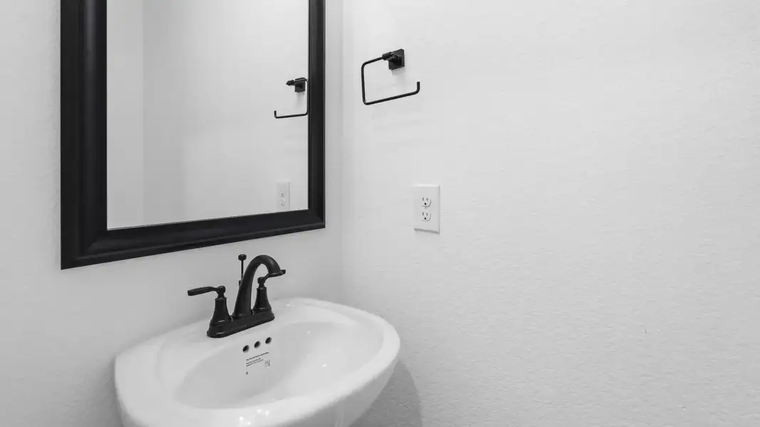 Close-up of interior finishes inside a home in Woodforest, Montgomery (Image 11).