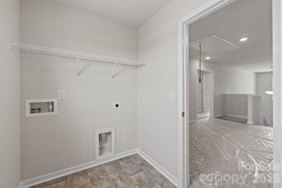 Spacious, unfurnished interior of a new home in McFarland Estates, York (Image 26).