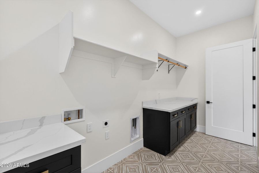 42-web-or-mls-DSC00891 42-web-or-mls-DSC00891