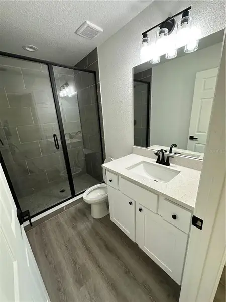 Furnished interior view inside a new home in , Dunnellon (Image 8).