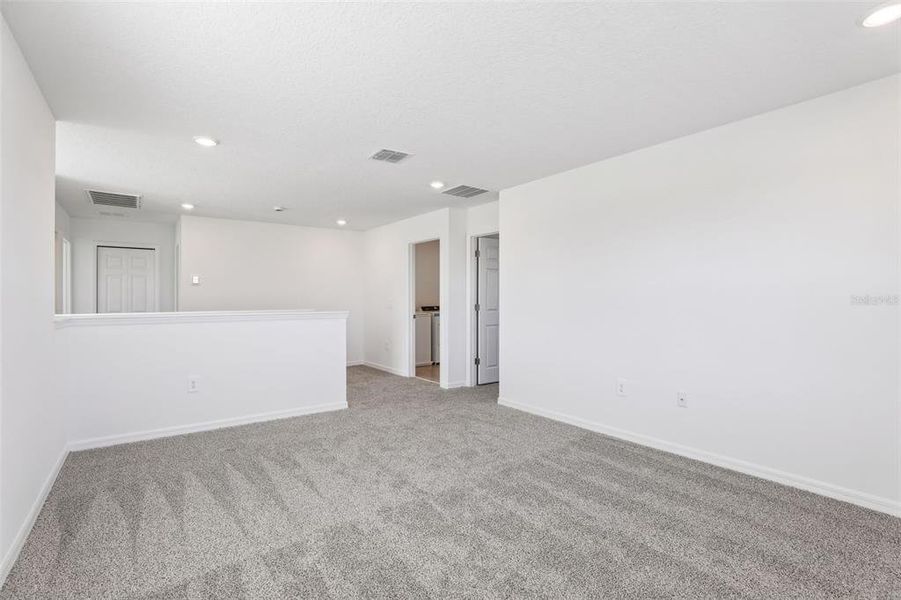 Spacious, unfurnished interior of a new home in Lake Deer Estates - Signature Series, Poinciana (Image 20). Spacious, unfurnished interior of a new home in Lake Deer Estates - Signature Series, Poinciana (Image 20).