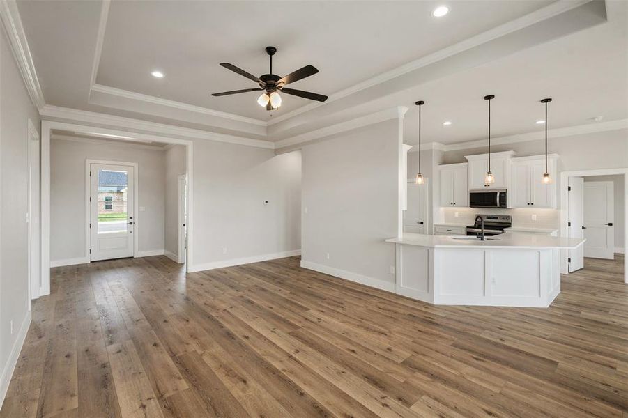 Spacious, unfurnished interior of a new home in , Mabank (Image 19).