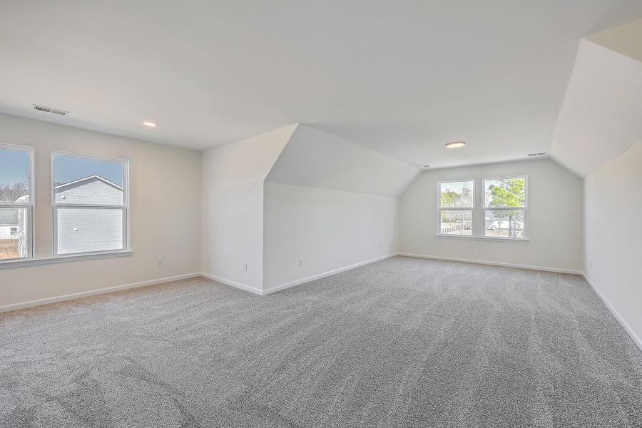 Spacious, unfurnished interior of a new home in , Holly Hill (Image 30).