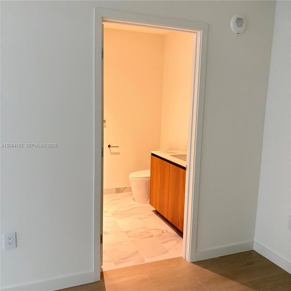 Spacious, unfurnished interior of a new home in , Miami (Image 22).