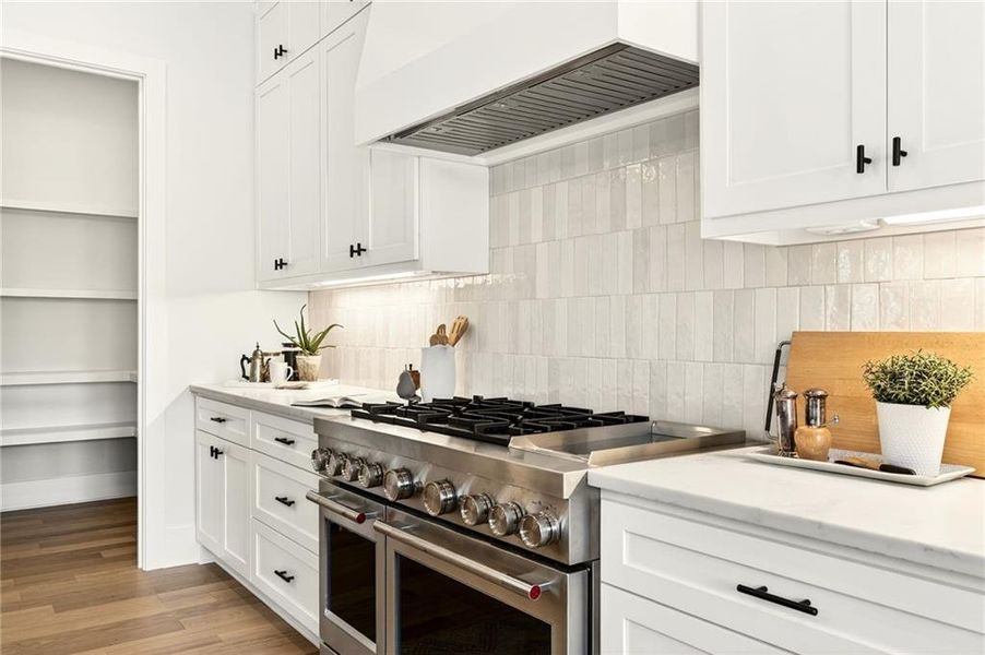 Furnished interior view inside a new home in , Brookhaven (Image 38).