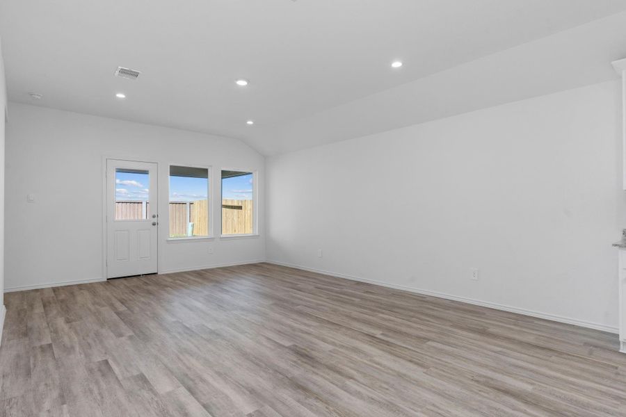 Spacious, unfurnished interior of a new home in Emberly, Beasley (Image 17).