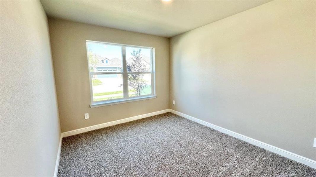Spacious, unfurnished interior of a new home in Rock Creek Ranch, Fort Worth (Image 9). Spacious, unfurnished interior of a new home in Rock Creek Ranch, Fort Worth (Image 9).