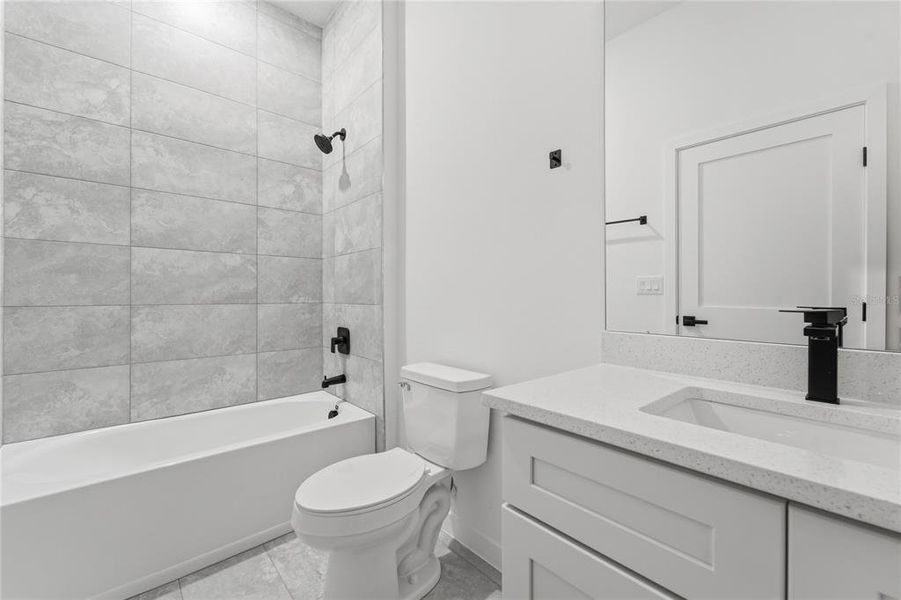 Furnished interior view inside a new home in , Ocala (Image 5).