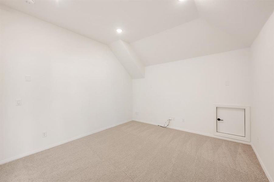 Spacious, unfurnished interior of a new home in Willow Wood Classic 50, McKinney (Image 37).