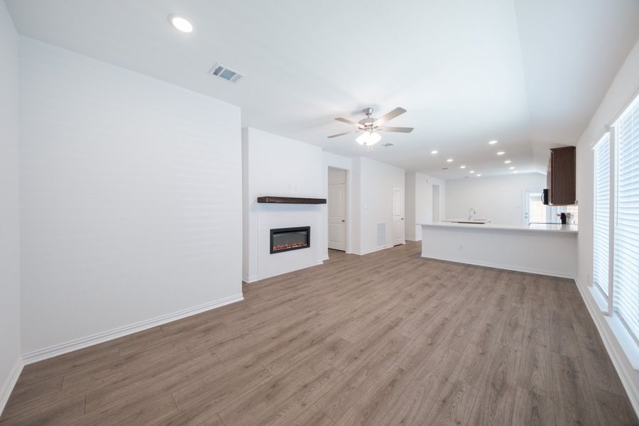 Spacious, unfurnished interior of a new home in Churchill, Anna (Image 20). Spacious, unfurnished interior of a new home in Churchill, Anna (Image 20).