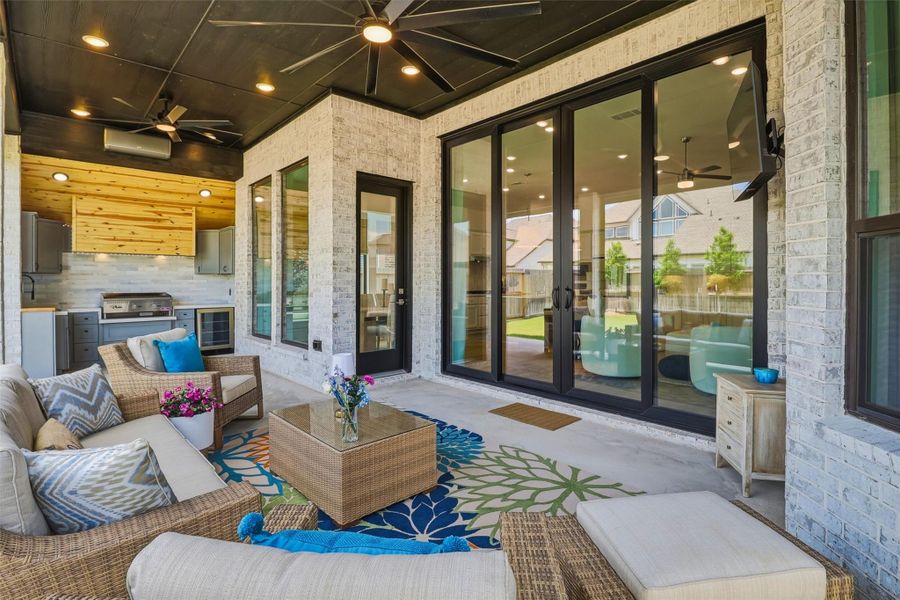 Exterior details and patio area of a home in , Brookshire (Image 26).