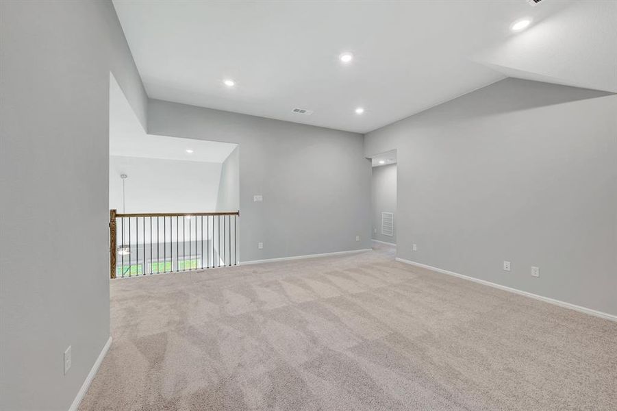 Spacious, unfurnished interior of a new home in The Preserve, Justin (Image 20).