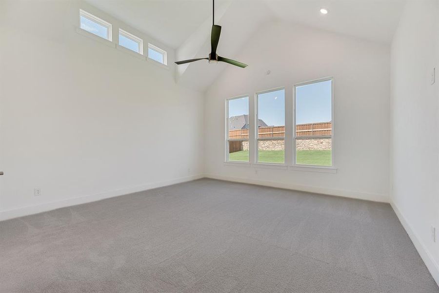 Spacious, unfurnished interior of a new home in Winding Creek, Rockwall (Image 29). Spacious, unfurnished interior of a new home in Winding Creek, Rockwall (Image 29).