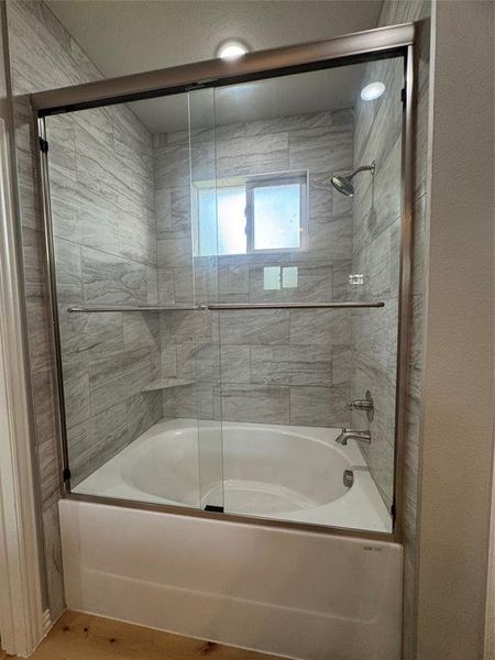 soaking tub in primary bedroom