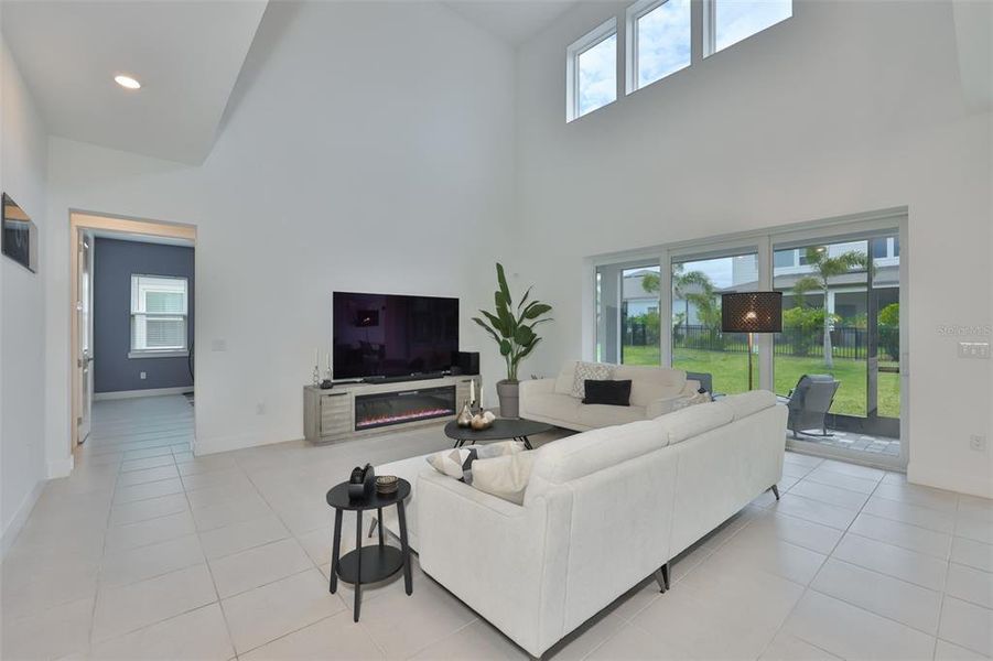 Furnished interior view inside a new home in , Apollo Beach (Image 13).
