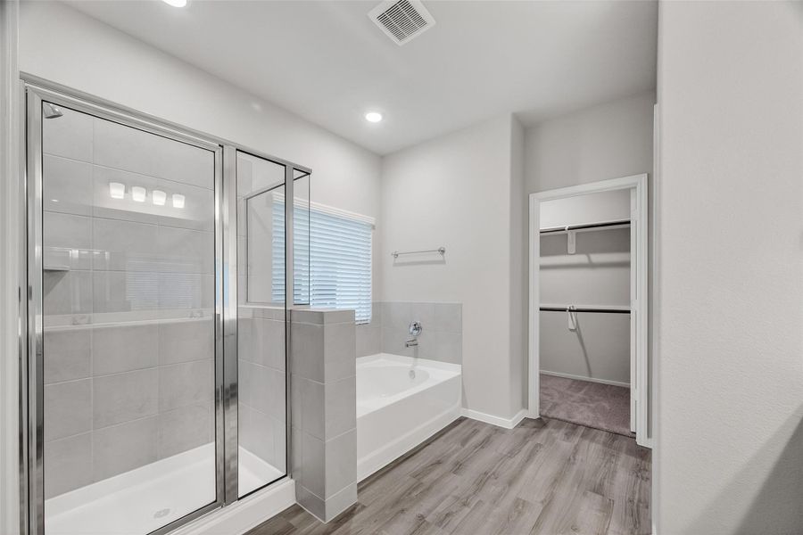 Furnished interior view inside a new home in Rollingbrook Estates, Baytown (Image 9).