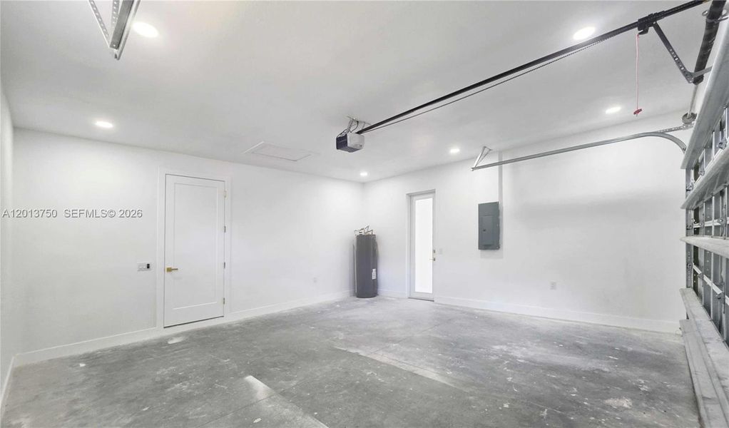 Spacious, unfurnished interior of a new home in , Clewiston (Image 13). Spacious, unfurnished interior of a new home in , Clewiston (Image 13).