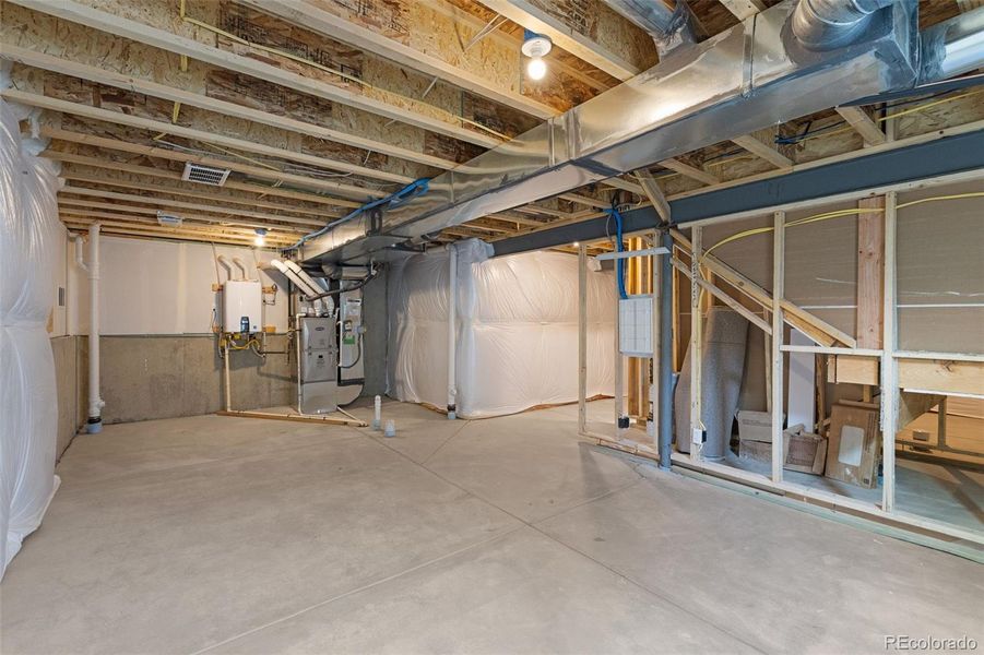 In-progress construction of a new home in , Thornton, CO (Image 33).