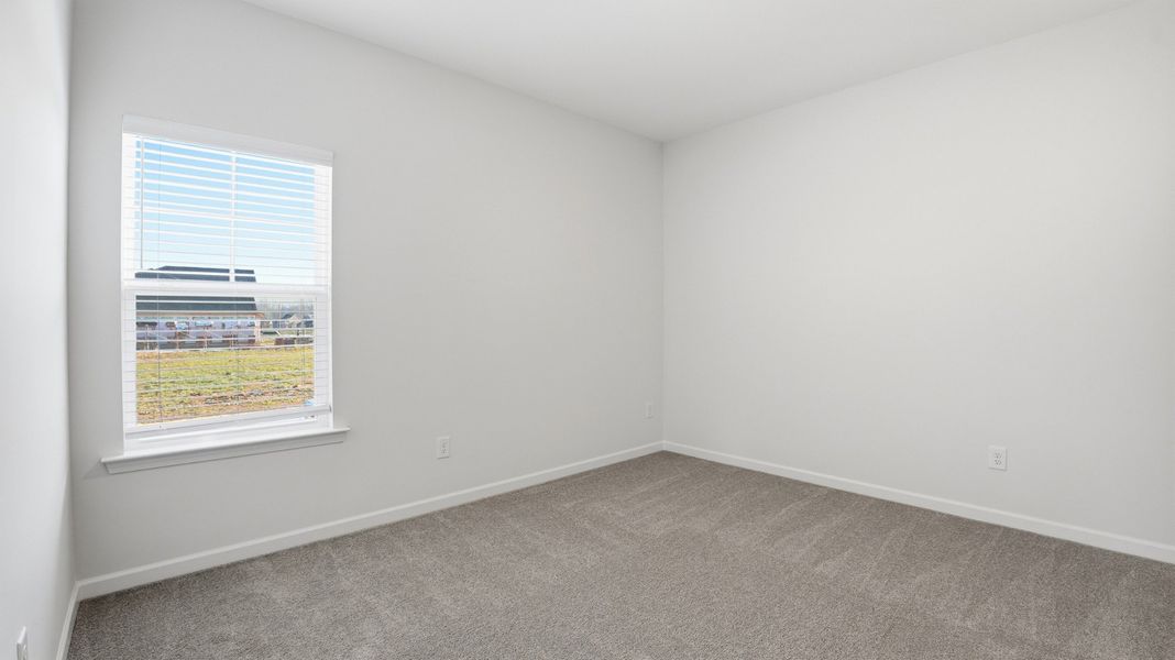 Spacious, unfurnished interior of a new home in Sagewood, Tullahoma (Image 27).