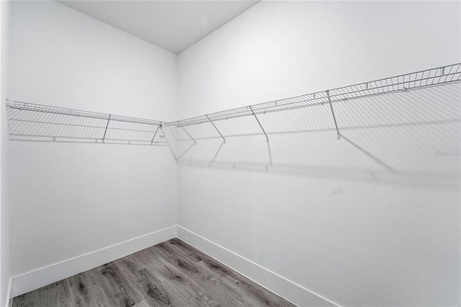 Spacious, unfurnished interior of a new home in , Dunnellon (Image 22).