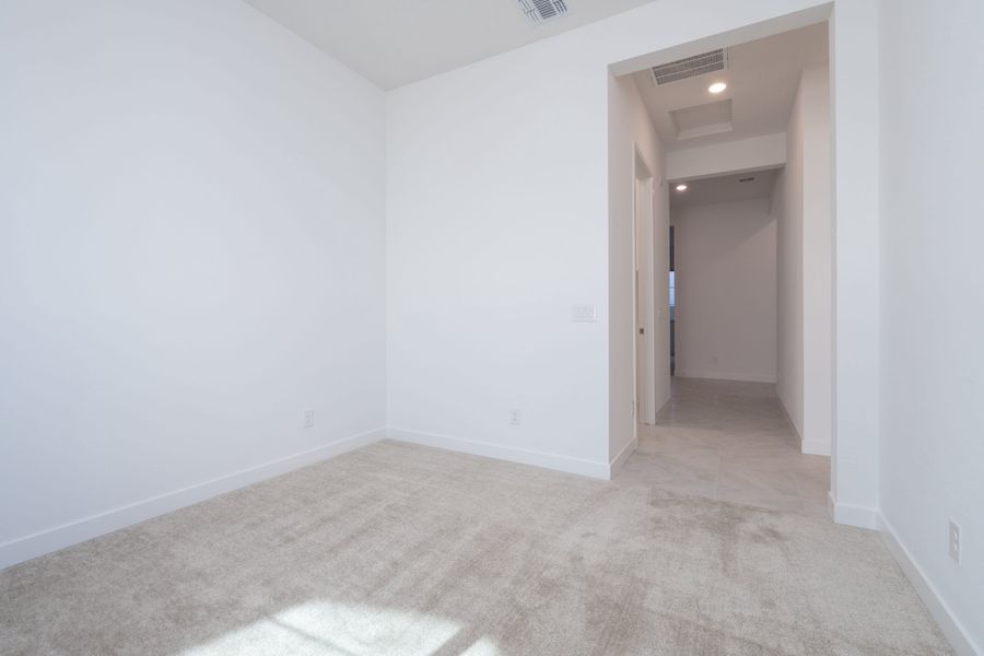 Spacious, unfurnished interior of a new home in Waterston Central, Gilbert (Image 14).