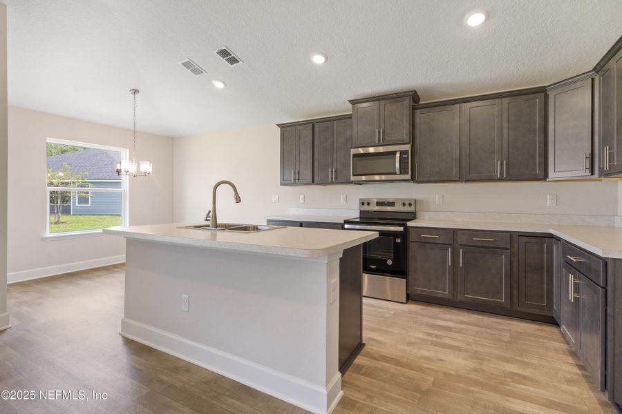 Furnished interior view inside a new home in Summerglen, Jacksonville (Image 7). Furnished interior view inside a new home in Summerglen, Jacksonville (Image 7).