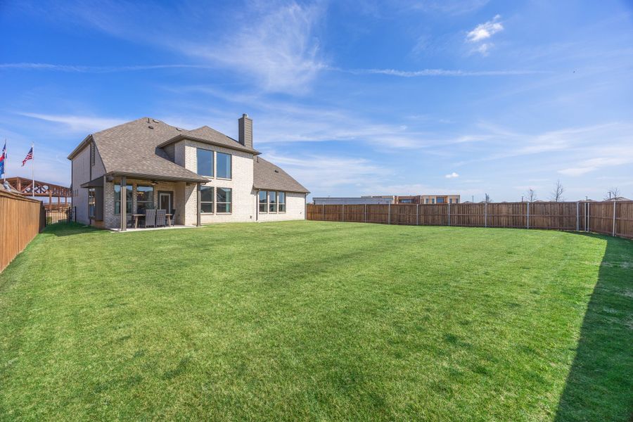 Exterior details and patio area of a home in Silo Mills, Joshua (Image 4).