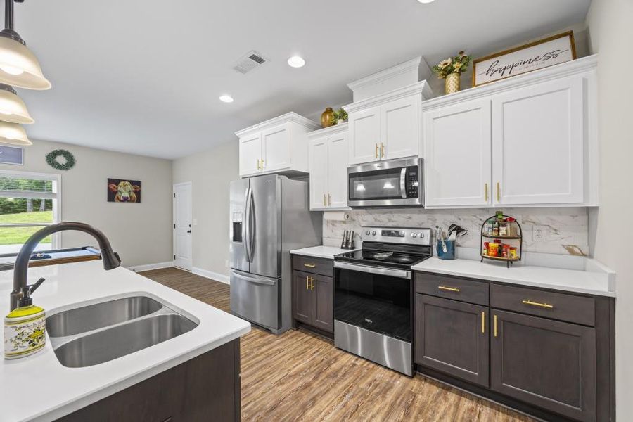 Furnished interior view inside a new home in , Dawsonville (Image 34). Furnished interior view inside a new home in , Dawsonville (Image 34).