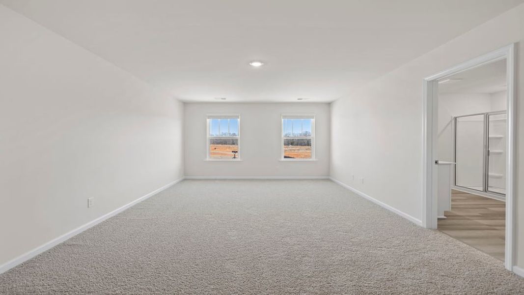 Spacious, unfurnished interior of a new home in Cedar Gap, Fountain Inn (Image 29).