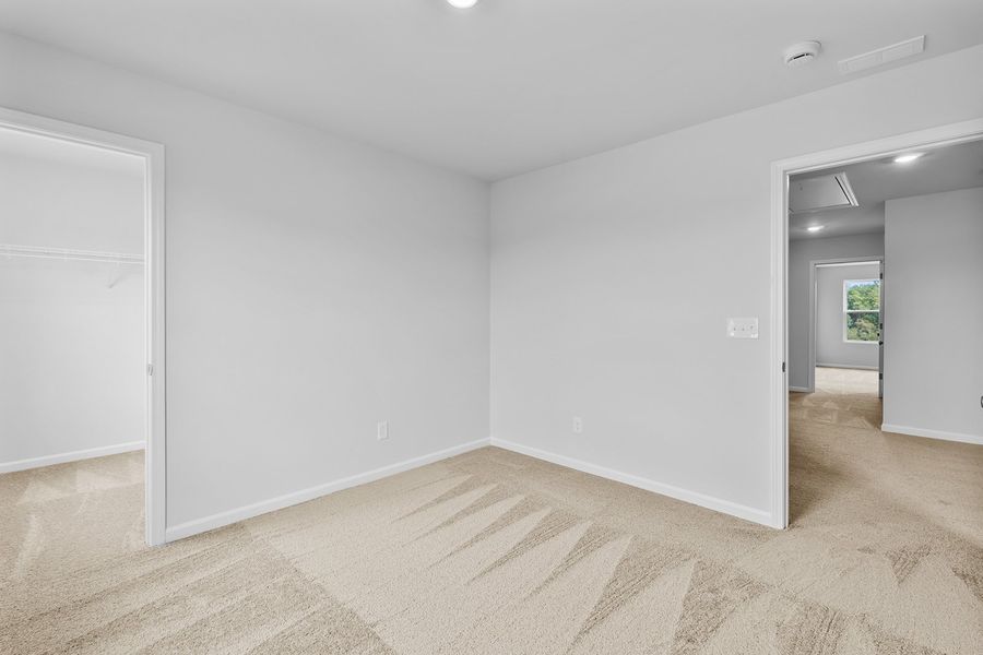 Spacious, unfurnished interior of a new home in Bell West, Kernersville (Image 33).