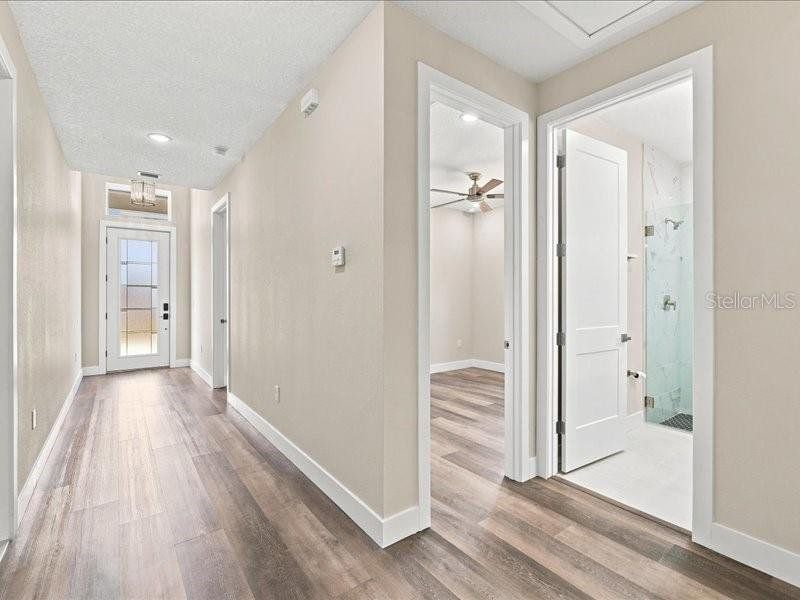 Spacious, unfurnished interior of a new home in , Winter Haven (Image 47).