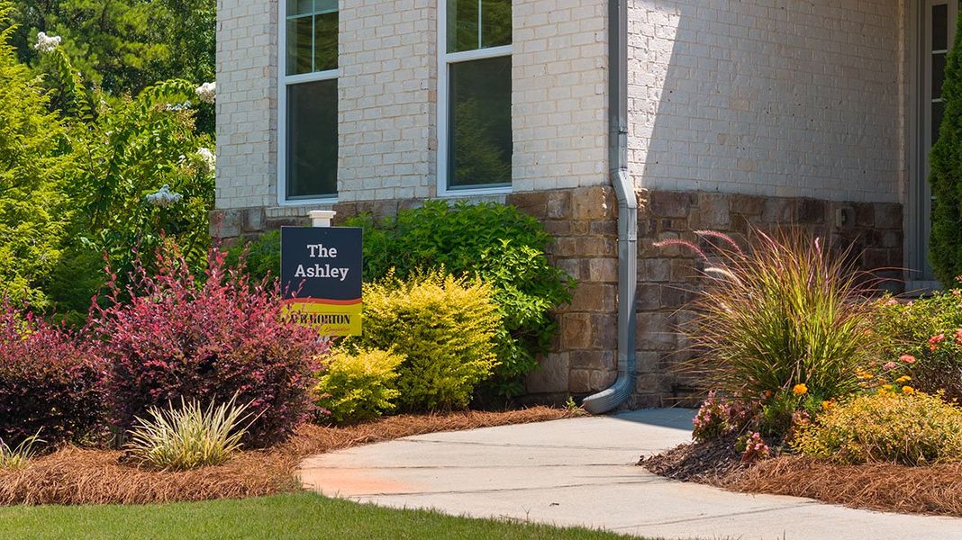 Image 75 of a home in Genesee.
