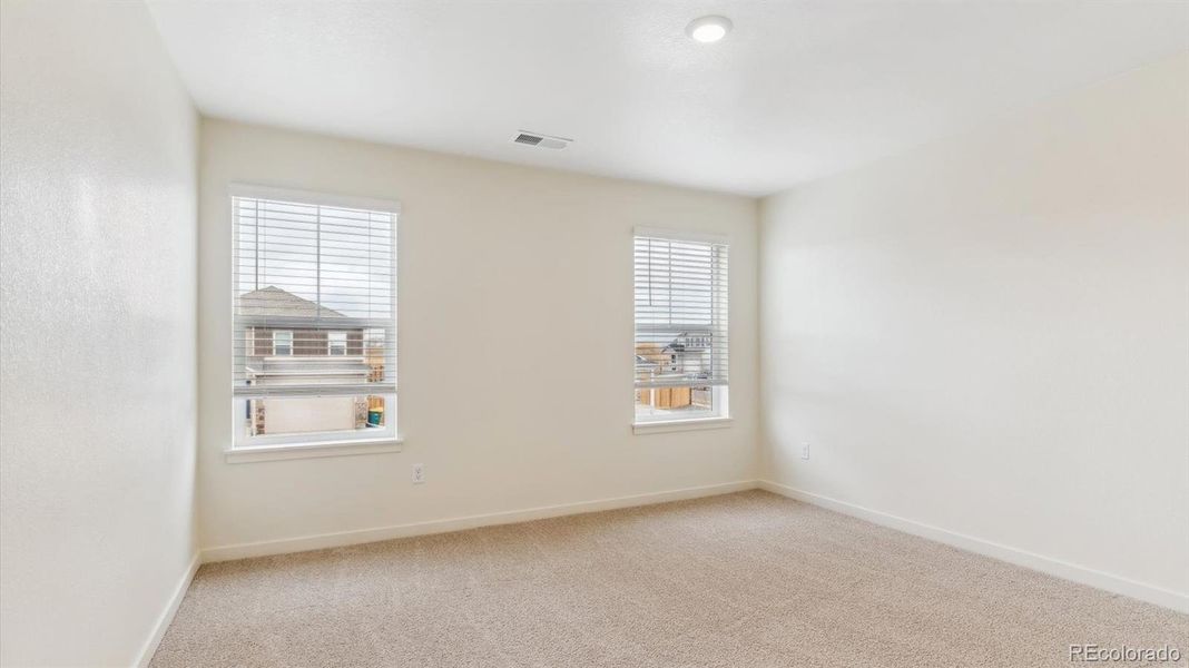 Spacious, unfurnished interior of a new home in Settlers Crossing, Commerce City (Image 12). Spacious, unfurnished interior of a new home in Settlers Crossing, Commerce City (Image 12).