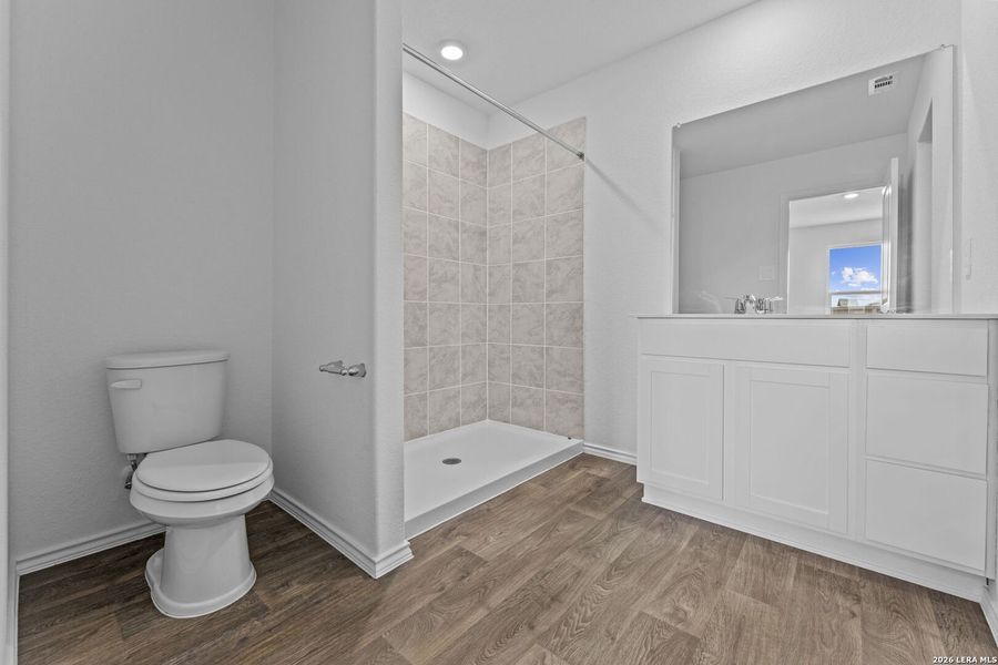 Furnished interior view inside a new home in Avenida, Converse (Image 6).